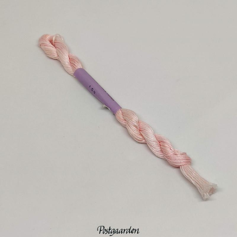 Håndfarvet broderigarn nr. 159.