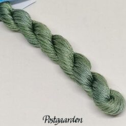 33 Forest green broderigarn - postgaarden.com