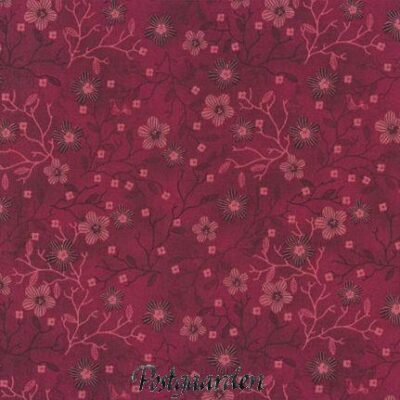 6468 Bordeaux rød patchworkstof med blomster