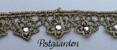 Beige blonde med sten