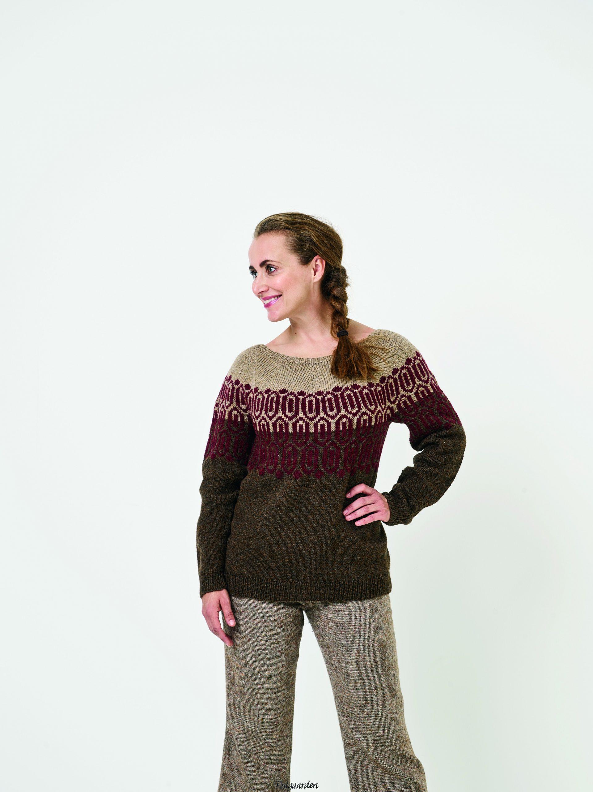 899006 Mønstret Sweater Luna by Permin
