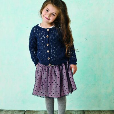 899008 Cardigan i bladmønster Luna by permin
