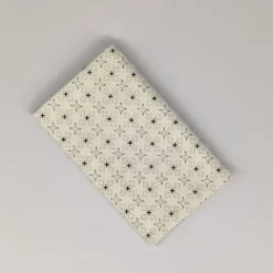 beige med sort mønster patchworkstof - FQ7991