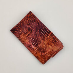 FQ7468 Brændt med prikker bali batik patchworkstof - postgaarden.com