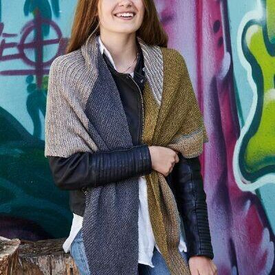 893436 Tørklæde i striber i Esther by permin