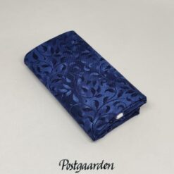 FQ6910 mørkblå med grene patchworkstof - postgaarden.com