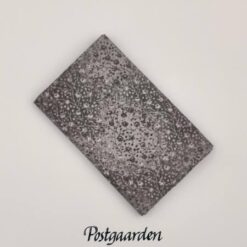 FQ7499 grå med små blomster patchworkstof - postgaarden.com