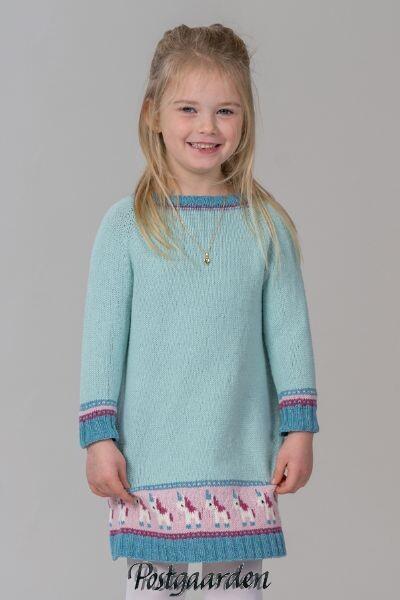 893482 Kjole med enhjørning - By Permin - Strikkemønster