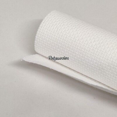 Antik hvid (brækket hvid) Aida 6,4 tr/cm - 16" - 32 x 32 cm