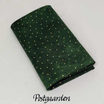 FQ7650 Grøn med guldprik patchworkstof