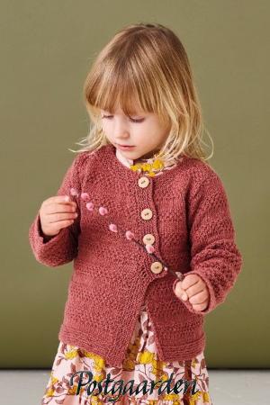 troeje med skraa lukning og perlestrik mønster