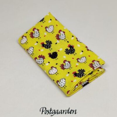 FQ7675 Gul med kyllinger patchworkstof - postgaarden.com
