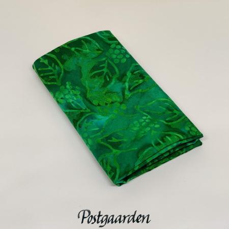 FQ7710 Grøn med blade bali batik fat quarter patchworkstof - postgaarden.com