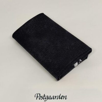 FQ6926 sort med sorte prikker patchworkstof fat quarter - postgaarden.com