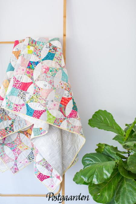 Flowering snowballs quilt hængende - postgaarden.com