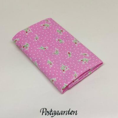 FQ7776 lyserød med blomsterknop patchworkstof - postgaarden.com