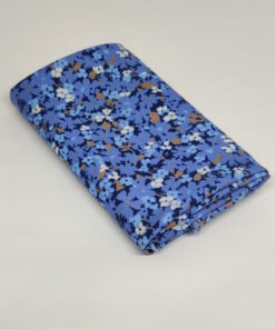 FQ7783 blå med blomster patchworkstof fat-quarter - postgaarden.com