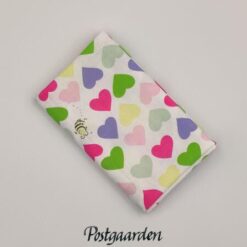 FQ7929 hvid med hjerter patchworkstof - postgaarden.com