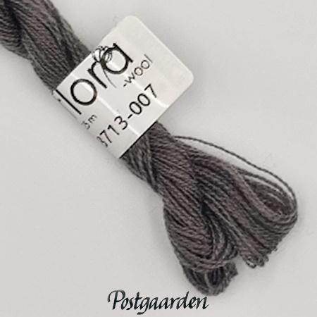 8713 flora wool fru zippe broderigarn - postgaarden.com