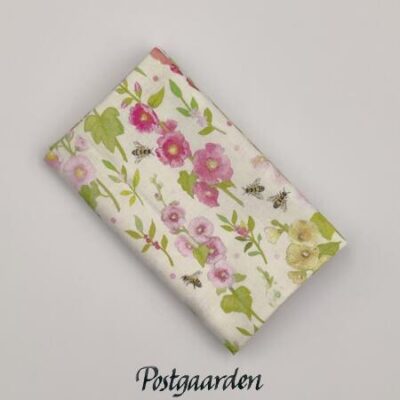 FQ7940 hvid med blomster patchworkstof - postgaarden.com