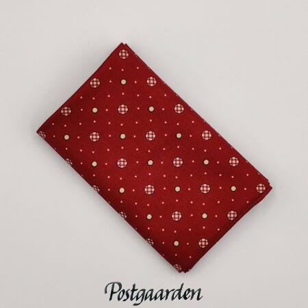 FQ7949 rød med bolde med tern patchworkstof - postgaarden.com