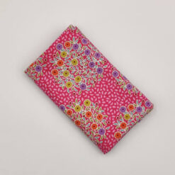 FQ7951 tilda pie in the sky confetti cerise patchworkstof - postgaarden.com