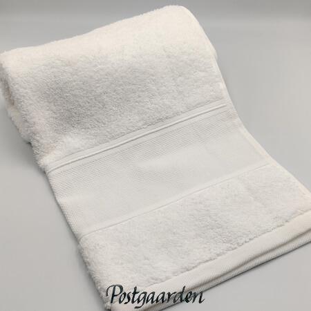 7418-18 håndklæde med aida broderi - postgaarden.com