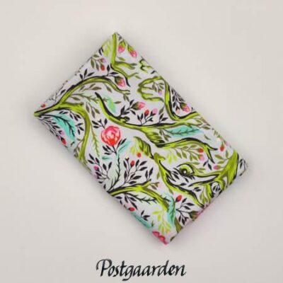 FQ7959 lysblå med grene tula pink patchworkstof - postgaarden.com