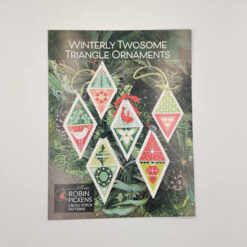 winterly twosome triangle ornaments korssting mønster jul - postgaarden.com