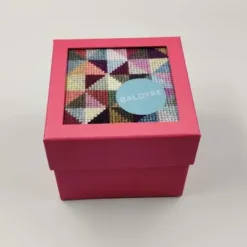 Balbyre pink box med broderi