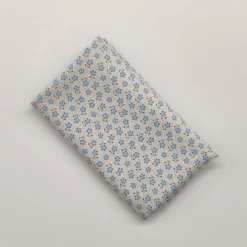 FQ8001 blue tilda meadow patchworkstof