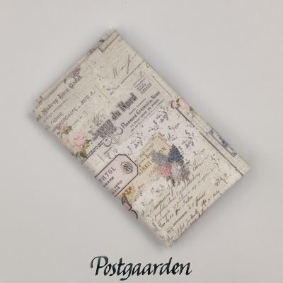 FQ8091 Parisian Snippets Roser og tekst patchworkstof