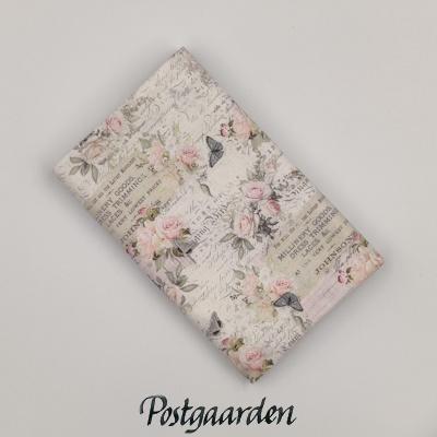 FQ8094 Parisian Snippets Roser og tekst patchworkstof