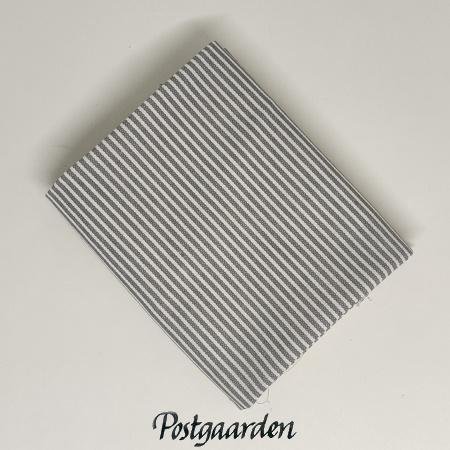 FQ7258 Grå hvid strib metervarer - postgaarden.com