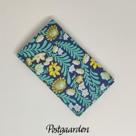 FQ7294 Blå med blade Tula pink patchworkstof - postgaarden.com