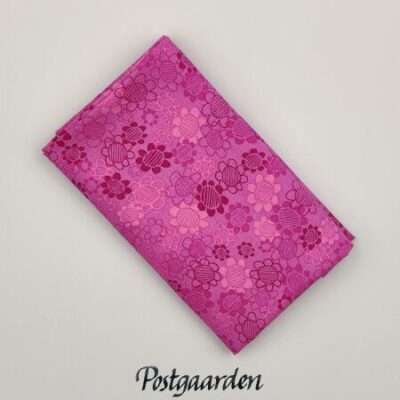 FQ7849 pink med blomster patchworkstof - postgaarden.com